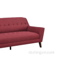 Sofa Santai Kain Merah Ruang Tamu Tiga Kursi dengan Kaki Kayu Solid